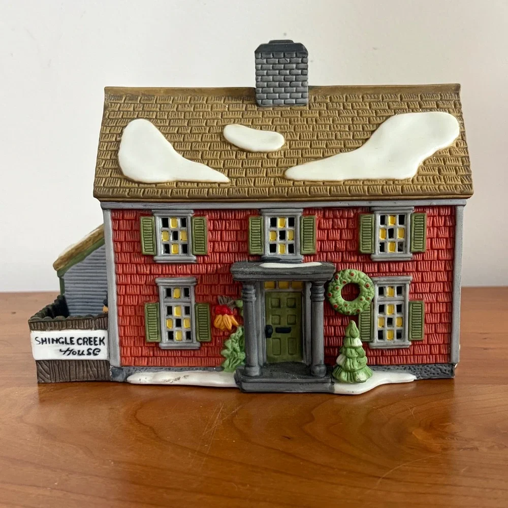Dept 56 New England Village Shingle Creek House 5946-3‎ Porcelain Christmas 1990